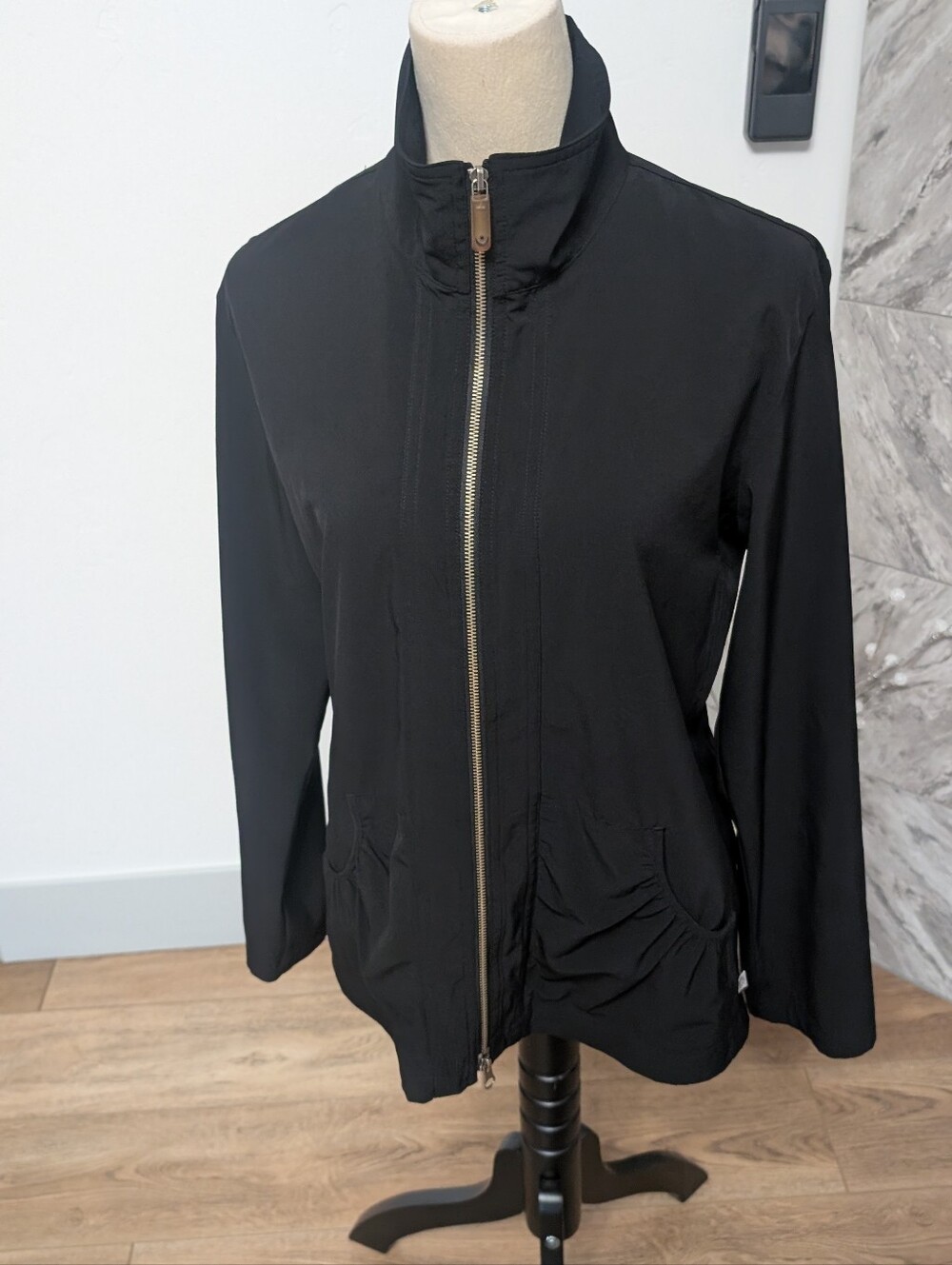 Women's Black Zip-Front Lightweight Jacket